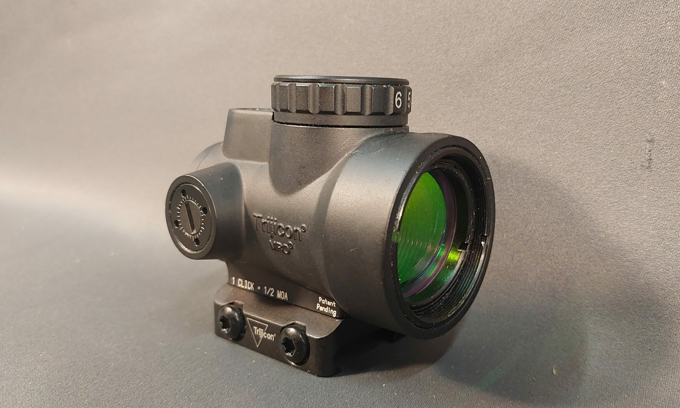 Trijicon MRO punapistetähtäin