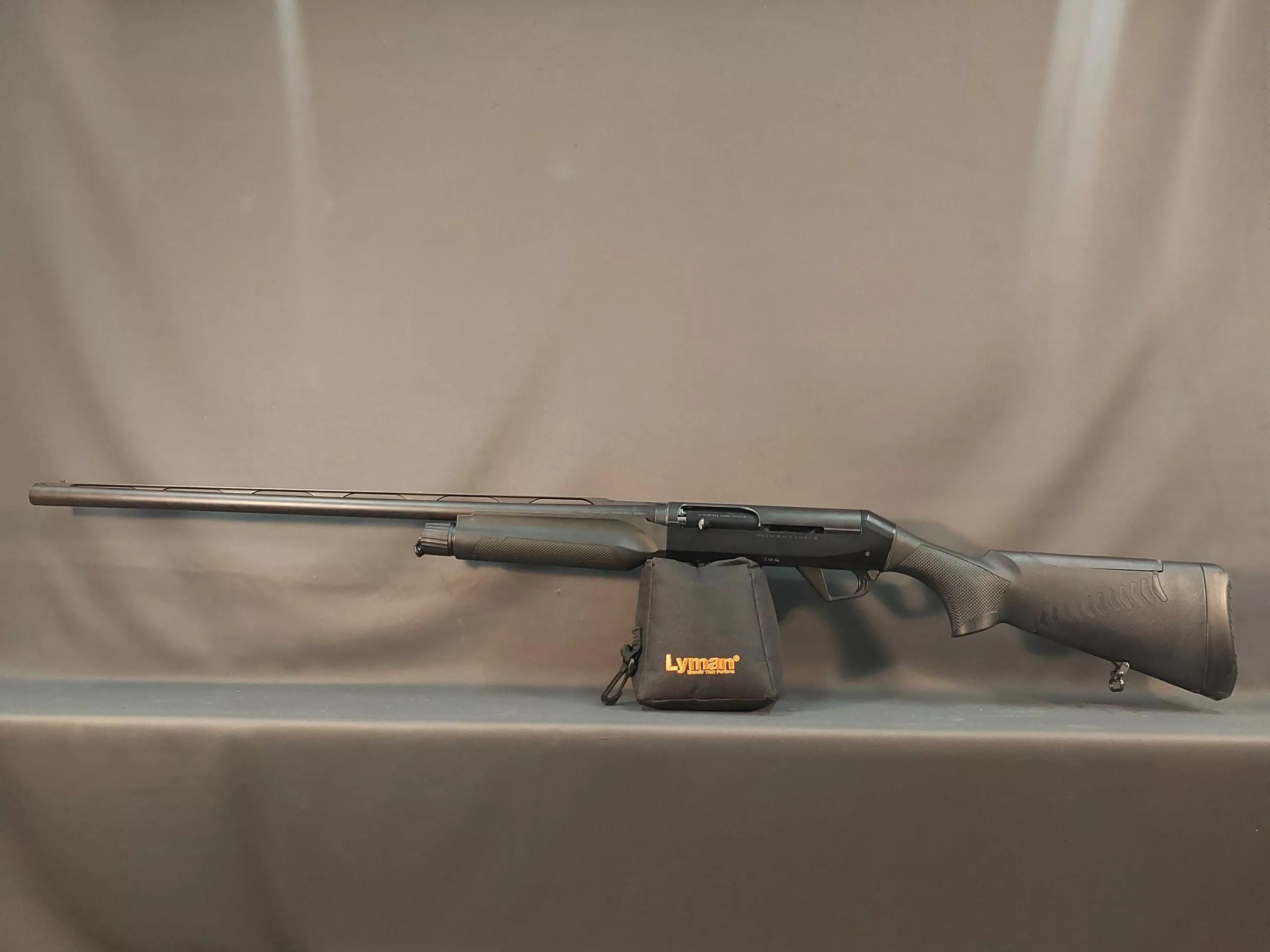 Benelli Super Black Eagle II 12/89 vasenkätinen