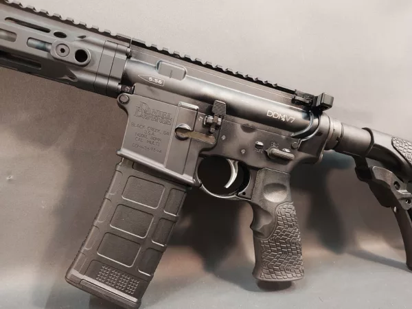 Daniel Defense DDM4V7 - Image 3